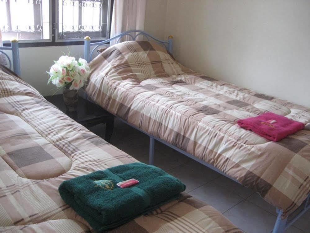 Sri Krung Guest House Phra Nakhon Si Ayutthaya Ngoại thất bức ảnh