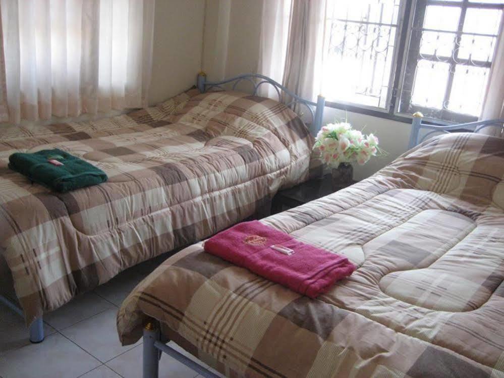 Sri Krung Guest House Phra Nakhon Si Ayutthaya Ngoại thất bức ảnh